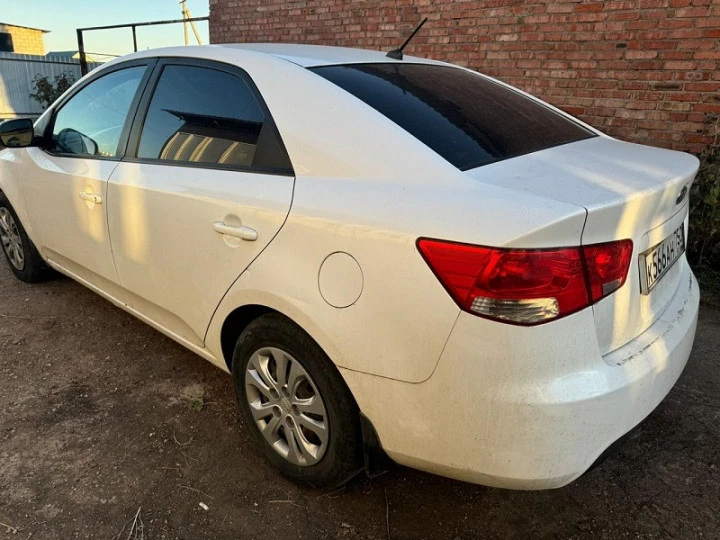 Автомобиль: марка KIA CERATO, VIN KNAFU411AB5931928, год выпуска 2011г., цвет: жемчужно-белый, модель № двигателя: G4FCBH347953, шасси: отсутствует; кузов № KNAFU411AB5931928. Обременения (ограничения): залог в пользу АО «Эксперт Банк».